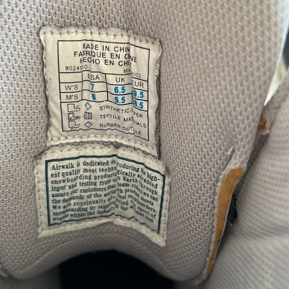 Airwalk Snowboard Boots - Picture 4 of 5